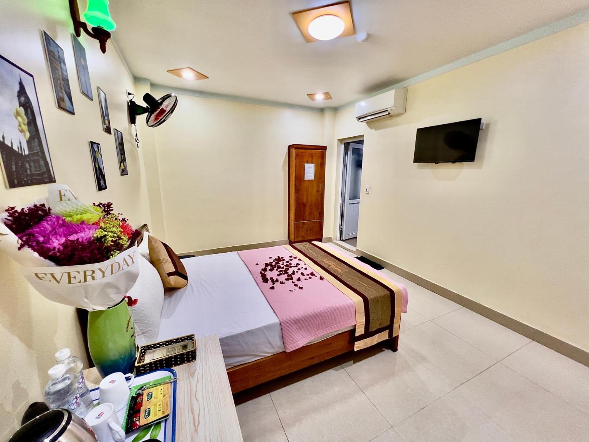 Manh Vuong Hotel Catba Dong Khe Sau Εξωτερικό φωτογραφία