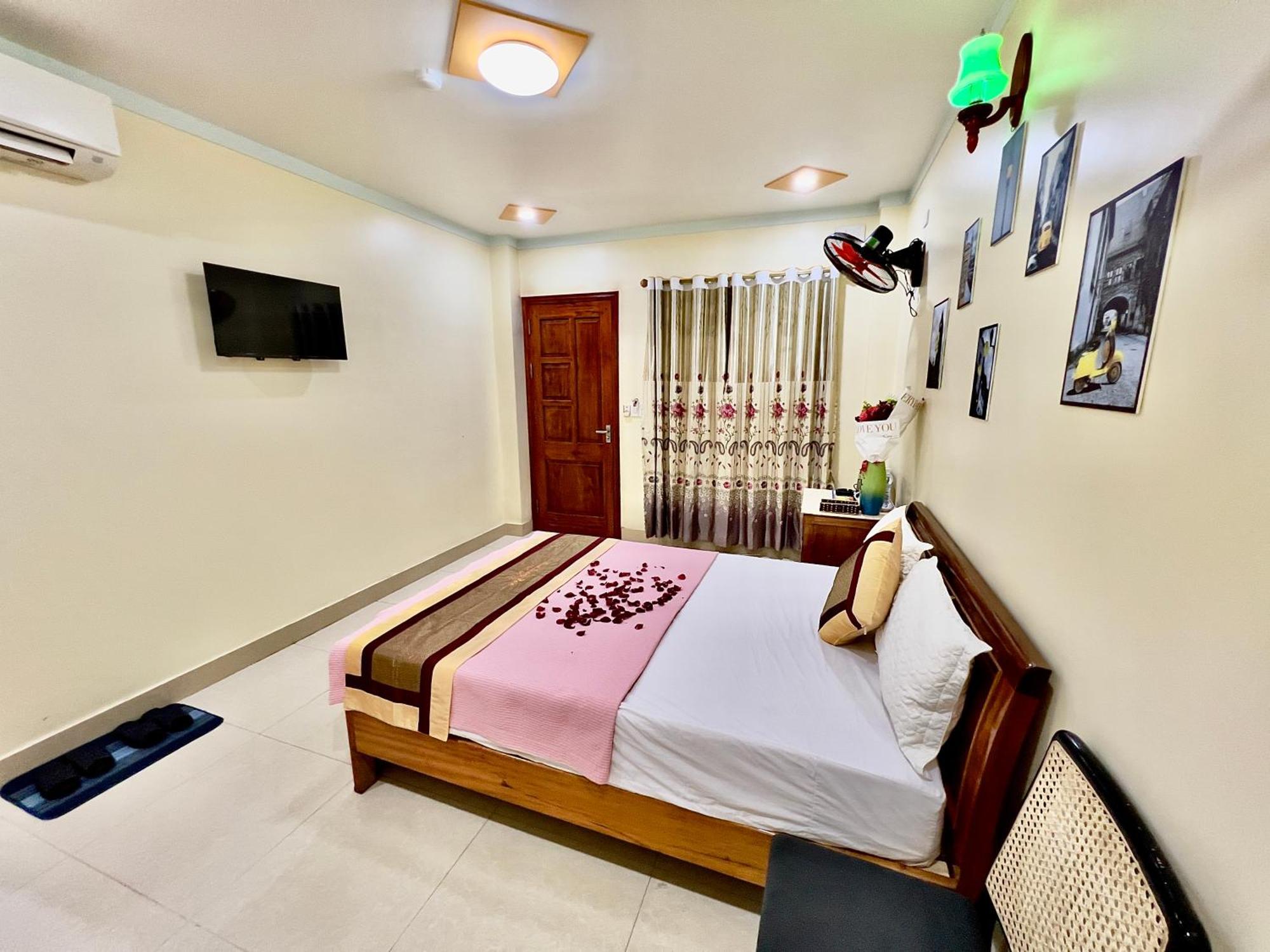 Manh Vuong Hotel Catba Dong Khe Sau Εξωτερικό φωτογραφία