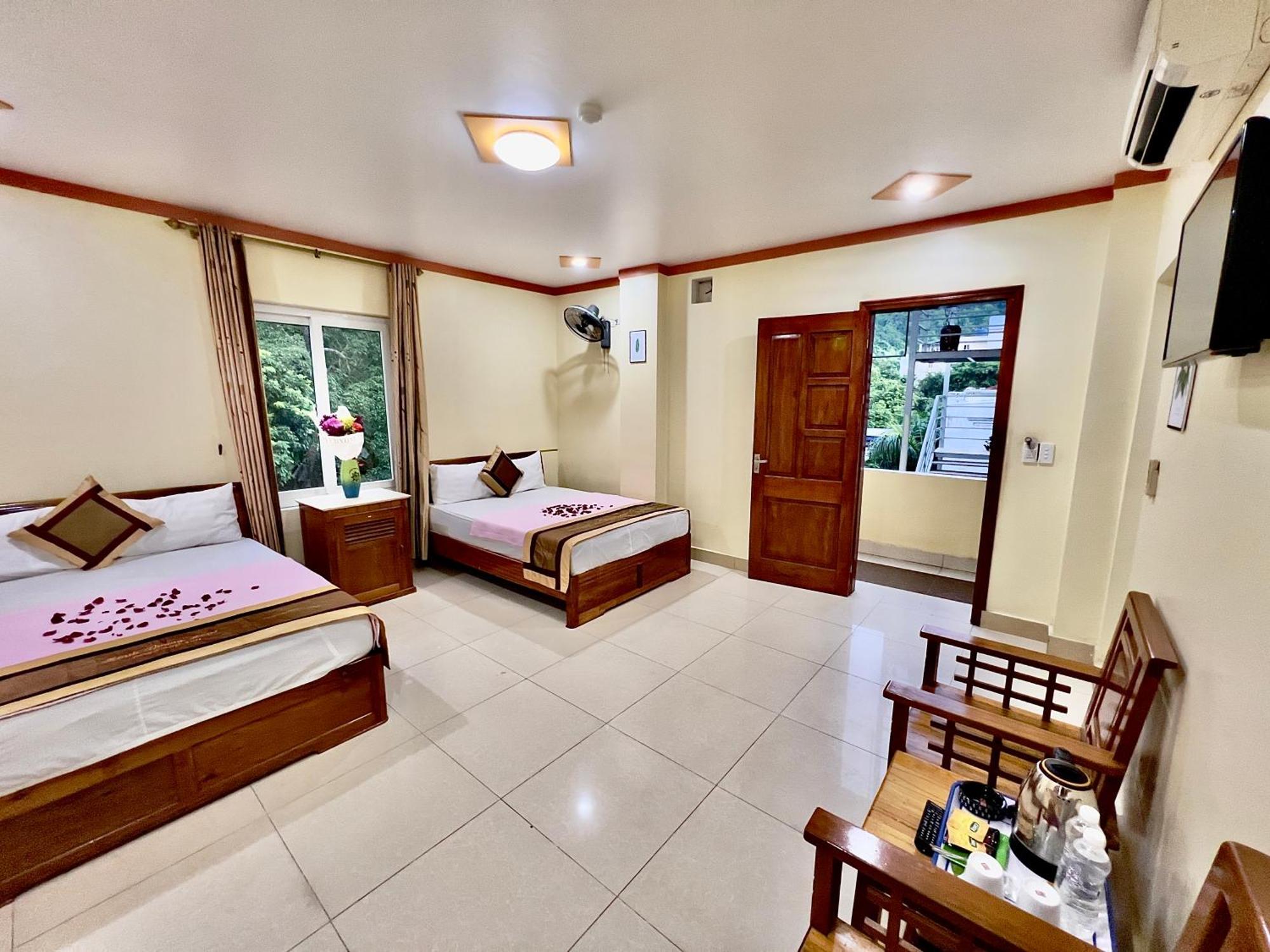 Manh Vuong Hotel Catba Dong Khe Sau Εξωτερικό φωτογραφία