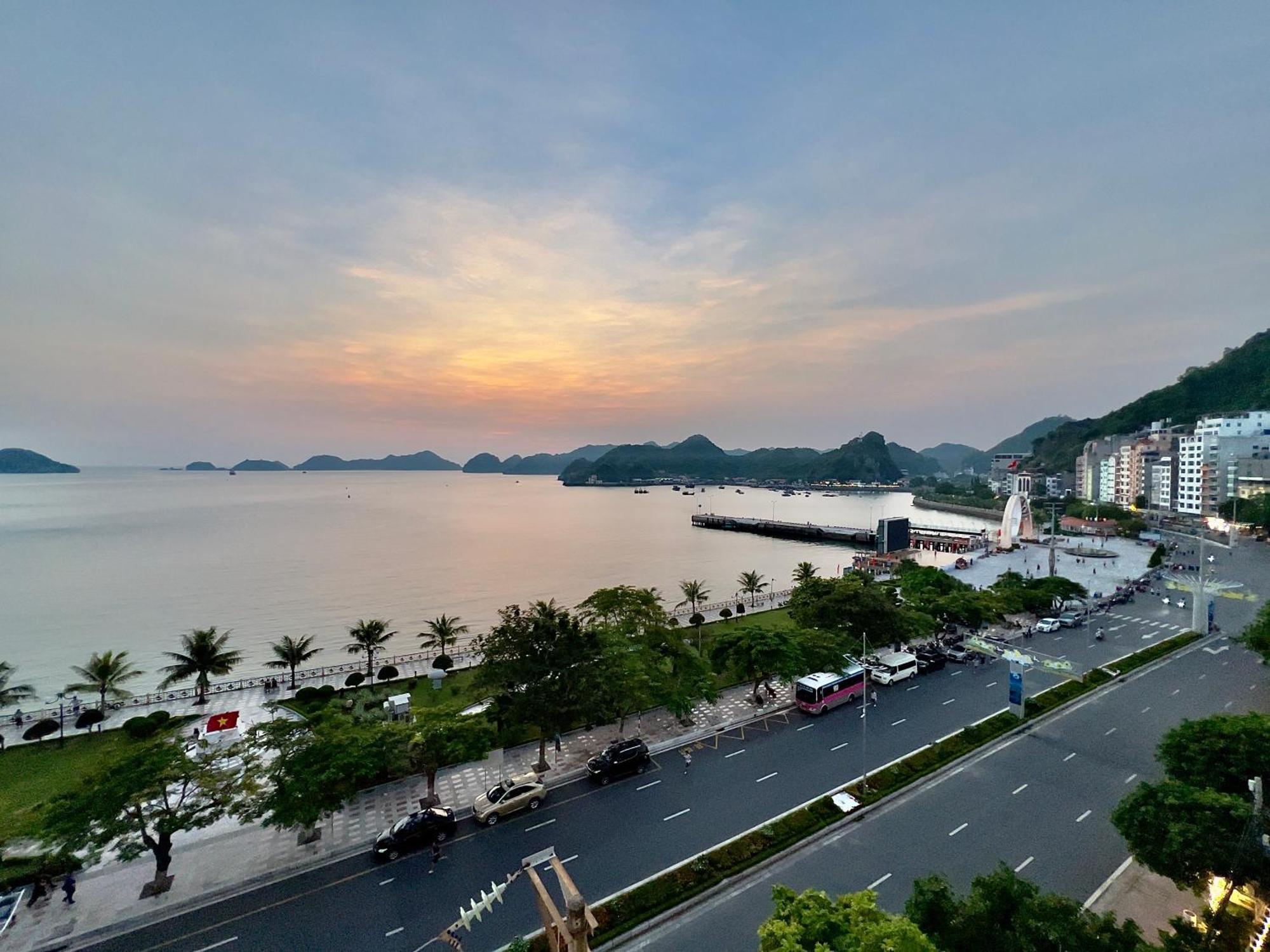 Manh Vuong Hotel Catba Dong Khe Sau Εξωτερικό φωτογραφία