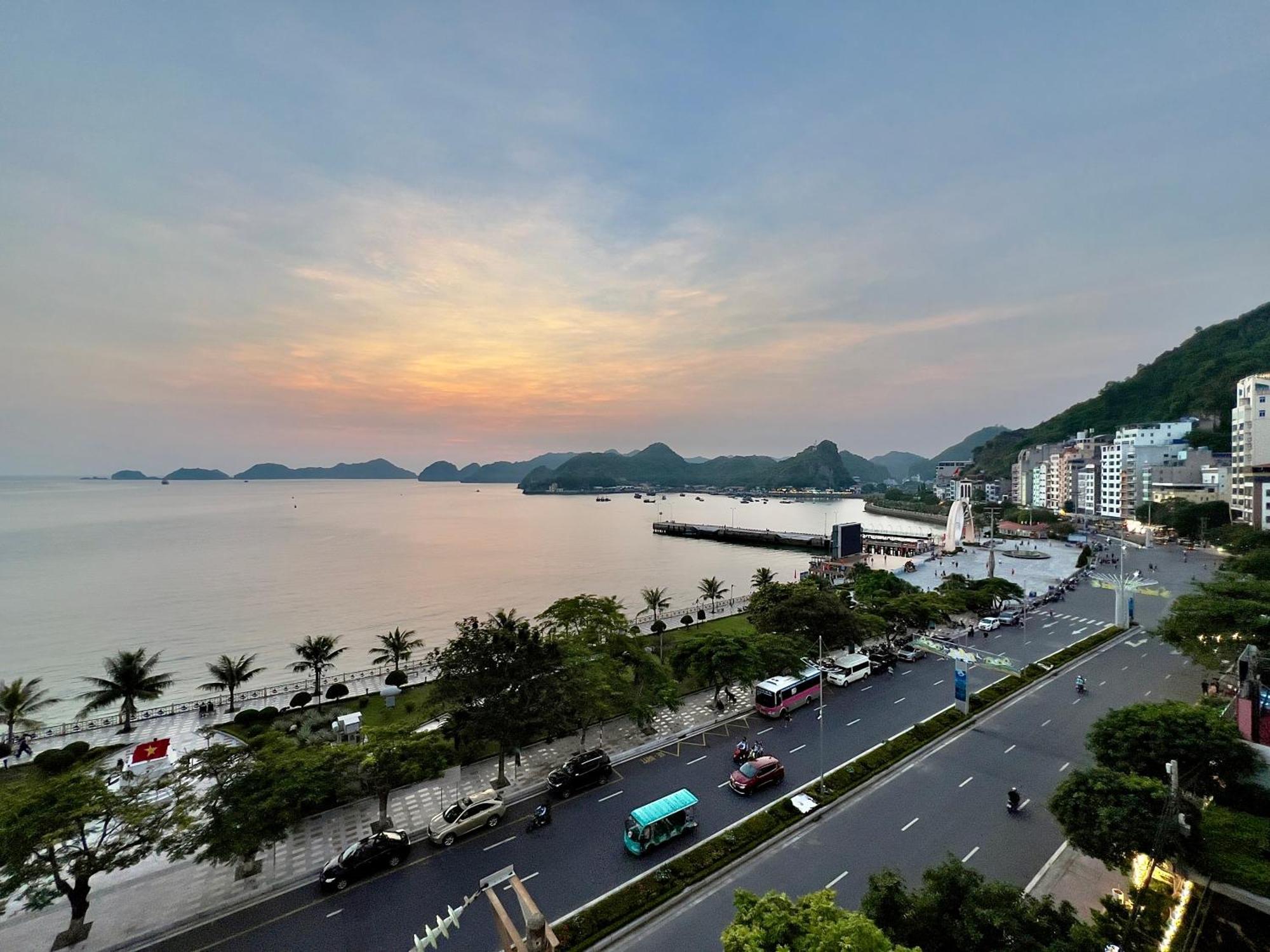 Manh Vuong Hotel Catba Dong Khe Sau Εξωτερικό φωτογραφία