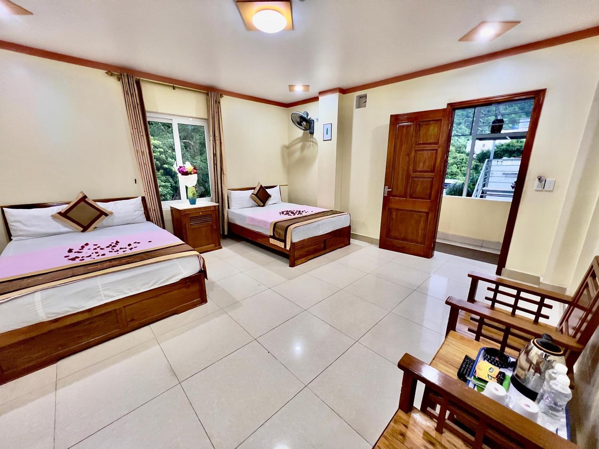 Manh Vuong Hotel Catba Dong Khe Sau Εξωτερικό φωτογραφία